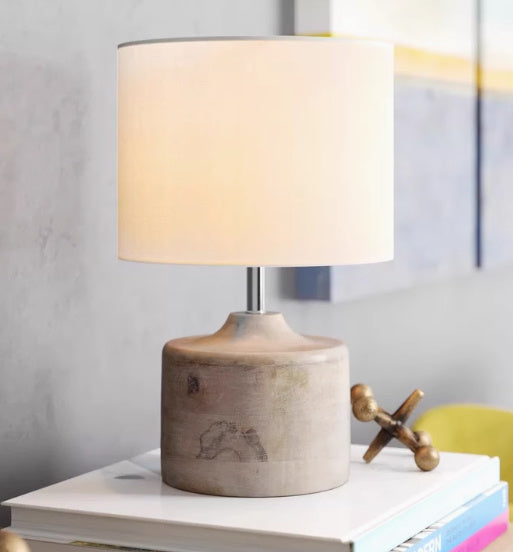 Retro Solid Wood Table Lamp For Home Decor Minimalist Style