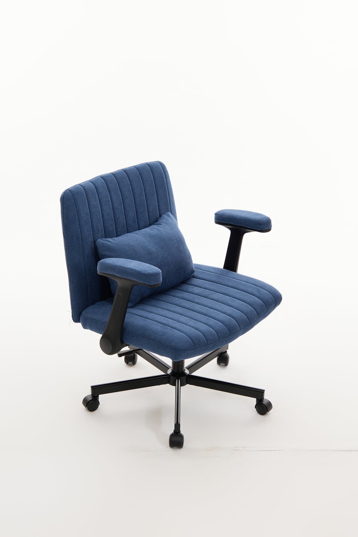 Anthony & Home Atelier velvet office chair with crisscross armrests, featuring a stylish and comfortable design for workspace seating.