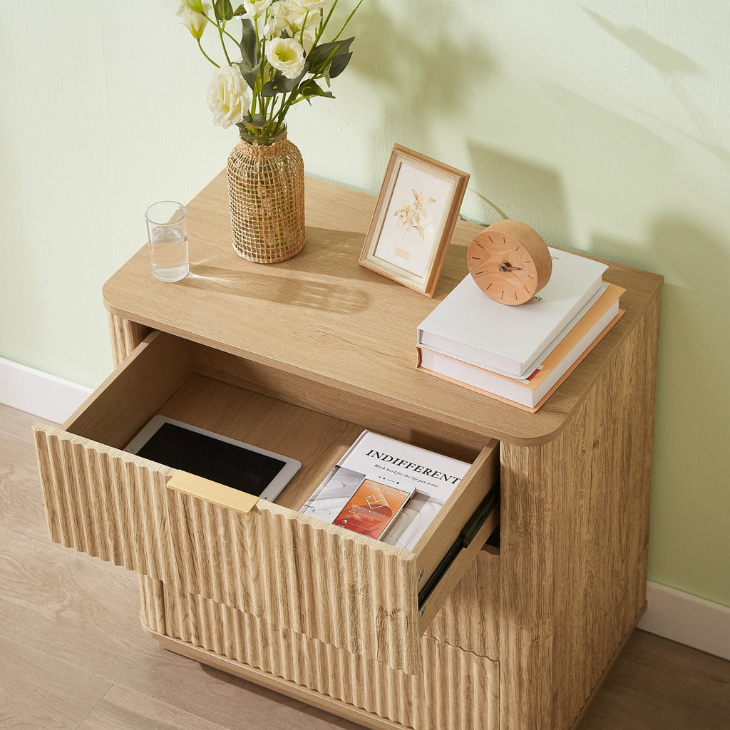 Anthony & Home Drasser Oak Curved Wave Dresser with three drawers in a natural oak finish, showcasing smooth curves and elegant design.