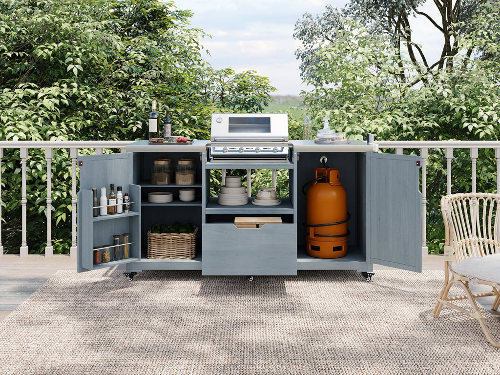 Outdoor kitchen island made of solid fir wood from Anthony & Home's limited series, featuring a spacious work surface and storage.