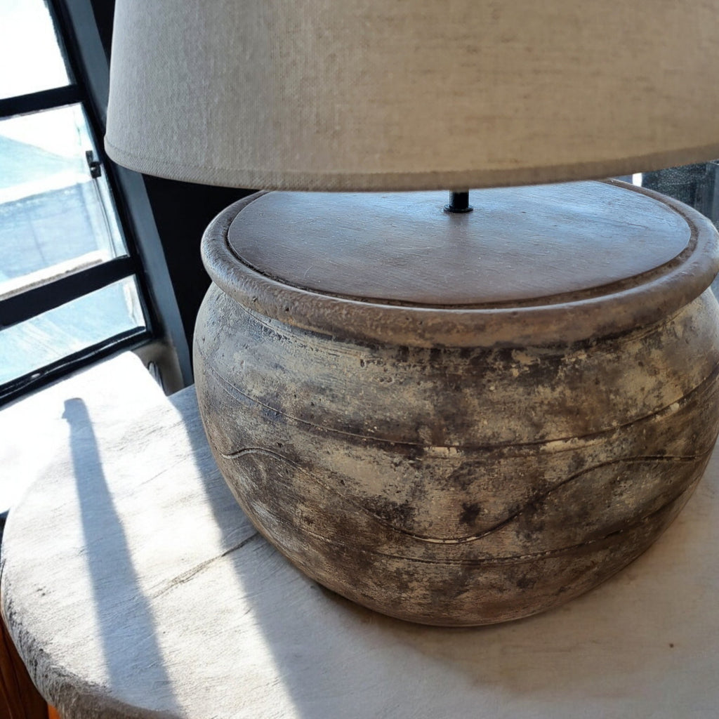 ArtisanbyMF Terracotta LV39 table lamp with a sleek, modern design and warm terracotta finish, perfect for contemporary home decor.