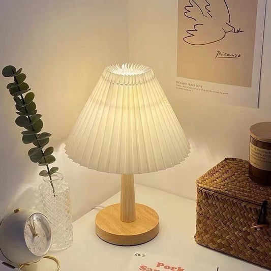 Simple Solid Wood Bedside Table Lamp With Pleated Shade USB